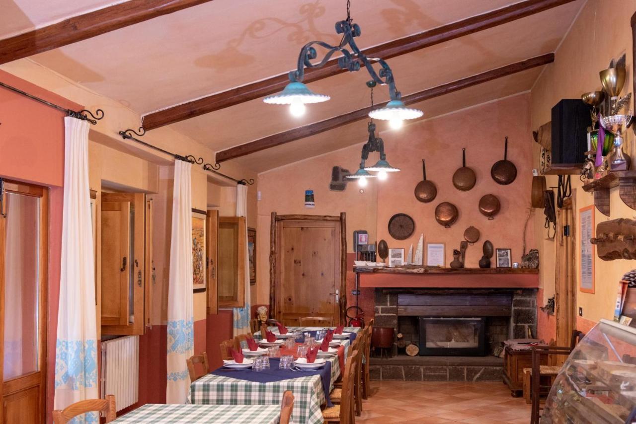 Agriturismo Nuragh'Elighe Sindia Buitenkant foto
