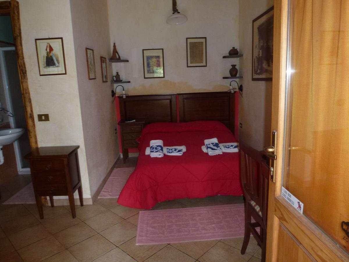 Agriturismo Nuragh'Elighe Sindia Buitenkant foto