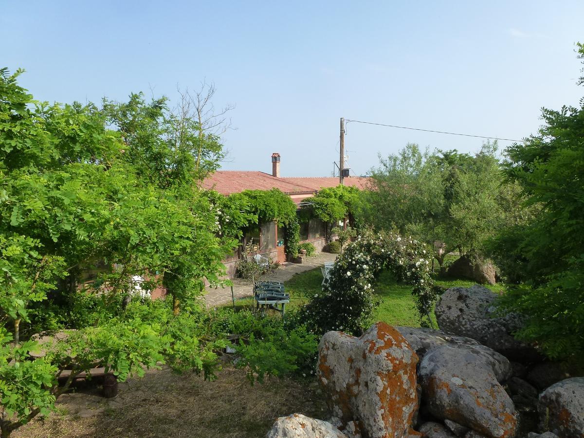 Agriturismo Nuragh'Elighe Sindia Buitenkant foto