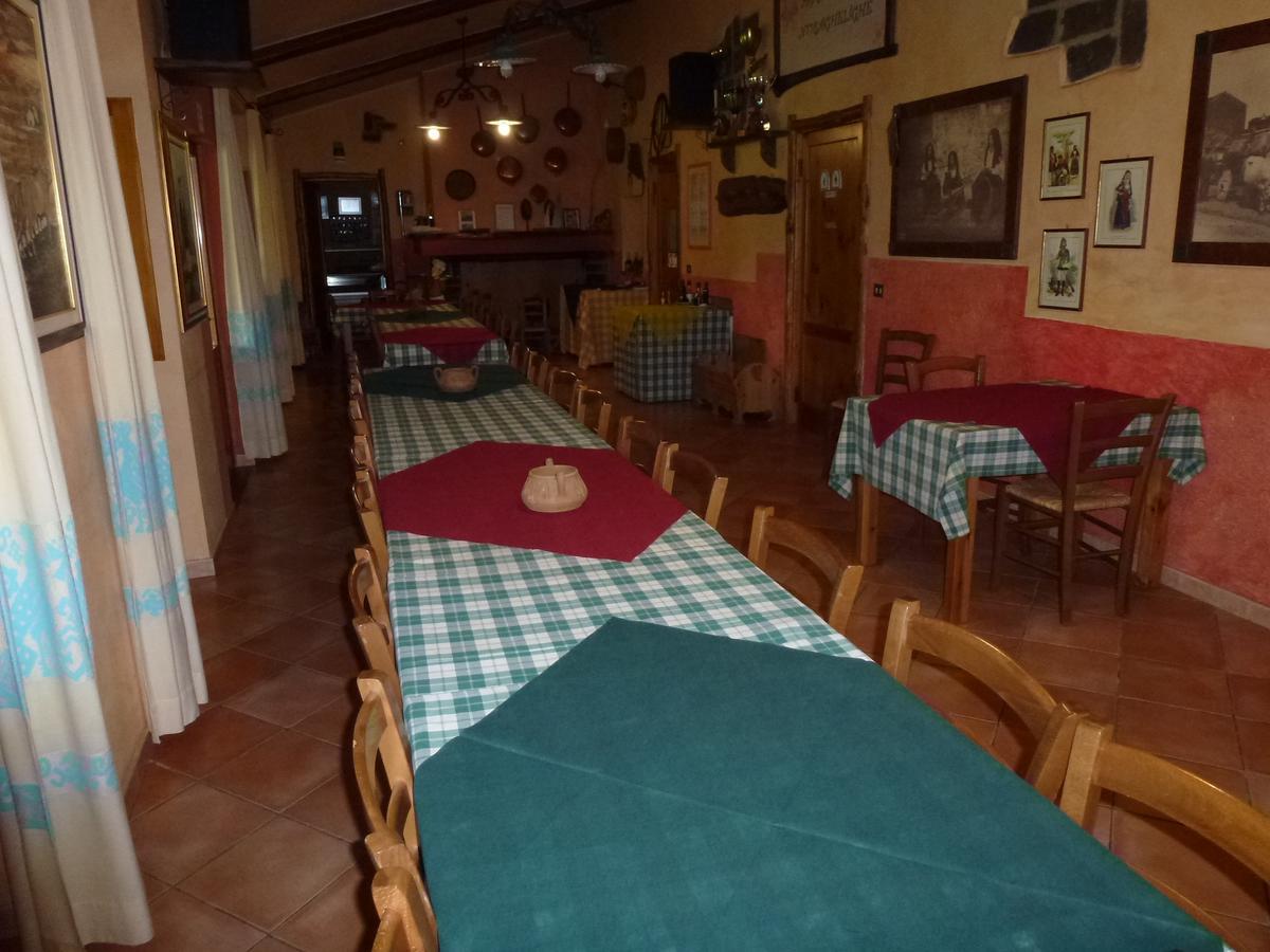 Agriturismo Nuragh'Elighe Sindia Buitenkant foto