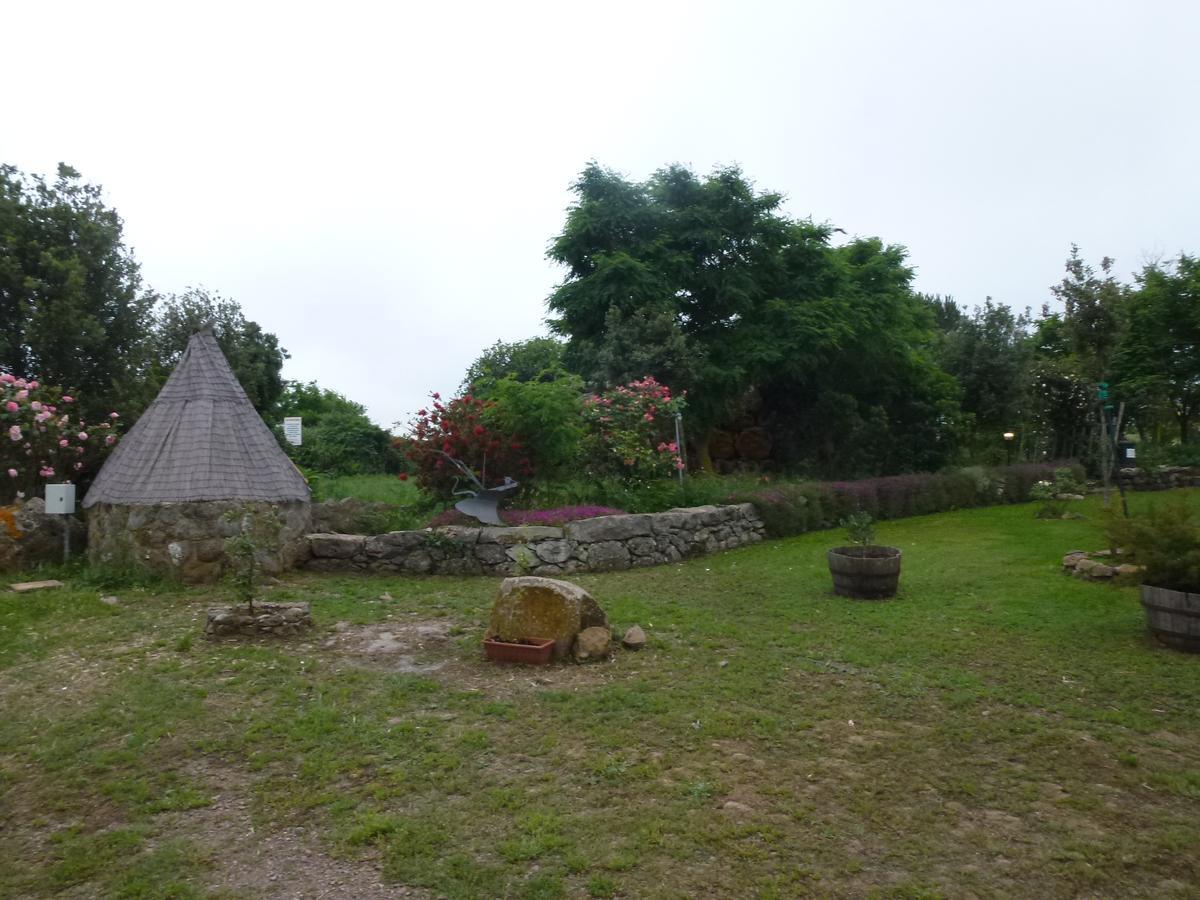 Agriturismo Nuragh'Elighe Sindia Buitenkant foto
