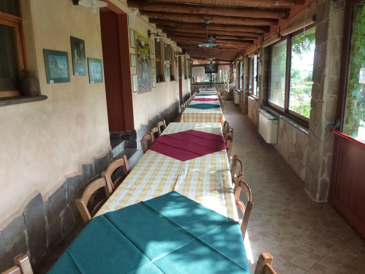 Agriturismo Nuragh'Elighe Sindia Buitenkant foto